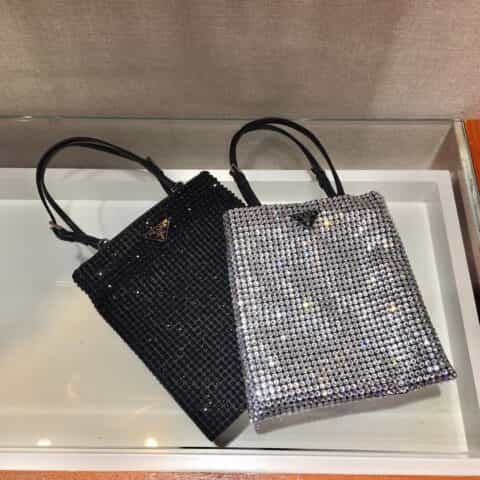 Prada普拉达 Satin Handbag装饰元素尼龙手袋 1BA253